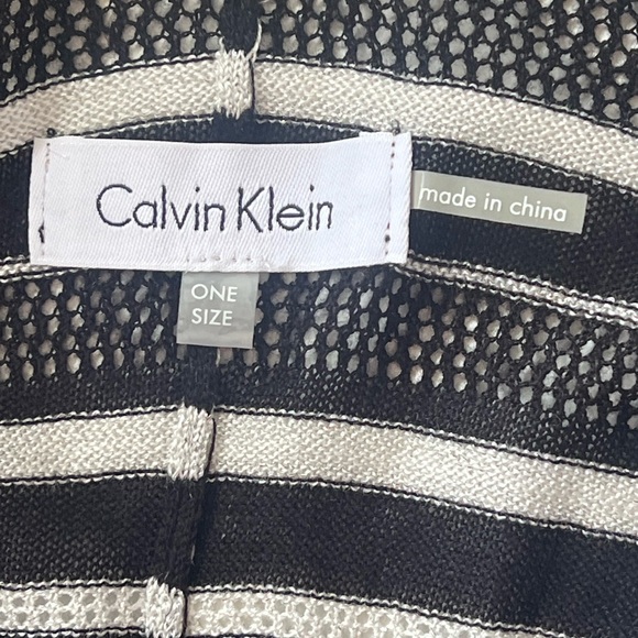 Calvin Klein NWT Knit Ruana Wrap Shawl Soft Sleek Lightweight - Picture 9 of 13